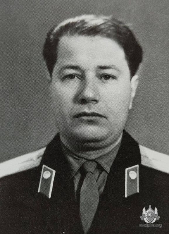 Ветерану ОВД – 90 лет. Полковник в отставке Владимир Иосифович Мельничук 20 сентября отмечает свой 90-летний юбилей Ветерану ОВД – 90 лет. Полковник в отставке Владимир Иосифович Мельничук 20 сентября отмечает свой 90-летний юбилей