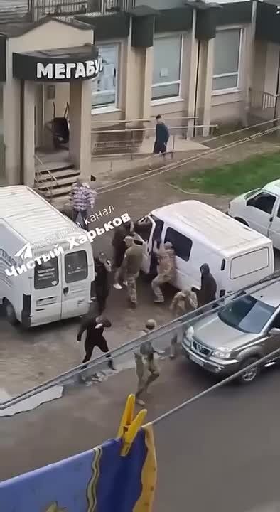 Могилизация на Украине в разных городах или как боком выходят кружевные трусики и любовь к Бандере