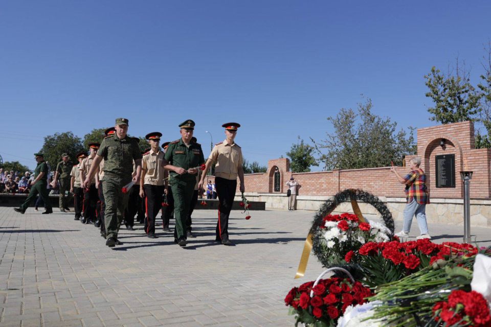 В ДУБОССАРАХ ПОСЛЕ РЕКОНСТРУКЦИИ ОТКРЫЛИ МЕМОРИАЛ ЖЕРТВАМ ФАШИЗМА В ДУБОССАРАХ ПОСЛЕ РЕКОНСТРУКЦИИ ОТКРЫЛИ МЕМОРИАЛ ЖЕРТВАМ ФАШИЗМА