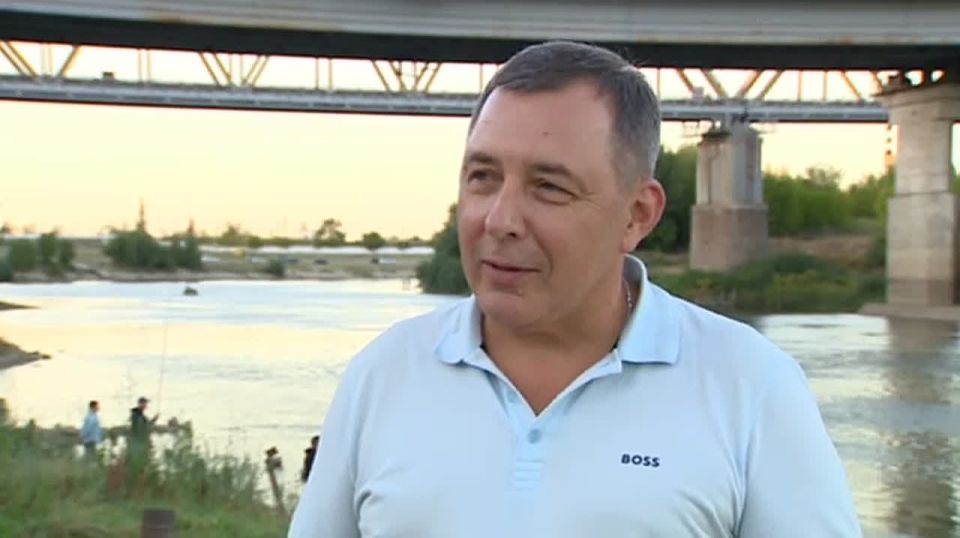 Предприниматель Александр Ильин помог найти профессионального тренера по гребле и организовать для спортклуба тренировки на гребной базе