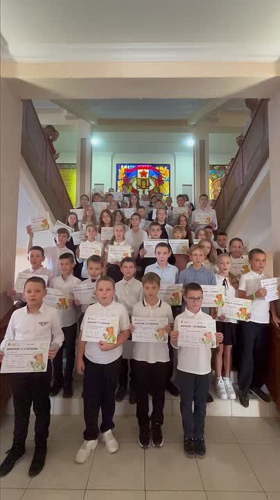 Приднестровские школьники кричат «ура», потому что заняли призовые места на российской олимпиаде по математике «Школково»