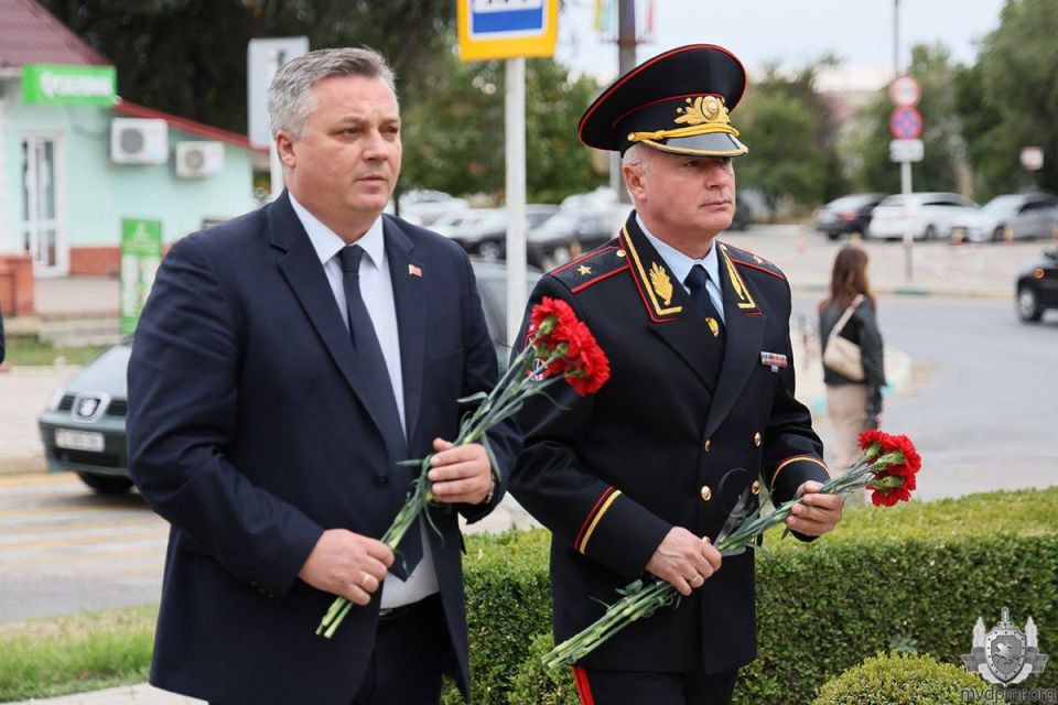 Подвиг героев – в сердце народа Подвиг героев – в сердце народа