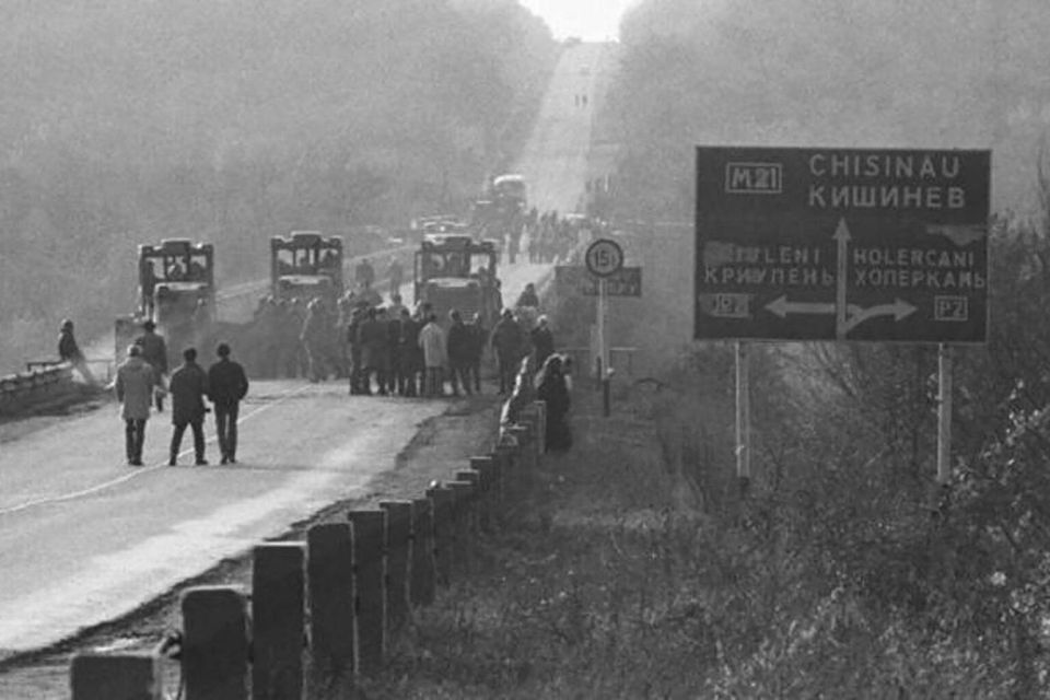 34 ГОДА НАЗАД БЫЛА ПРЕДПРИНЯТА ВТОРАЯ ПОПЫТКА ВООРУЖЕННОГО ЗАХВАТА ДУБОССАР 34 ГОДА НАЗАД БЫЛА ПРЕДПРИНЯТА ВТОРАЯ ПОПЫТКА ВООРУЖЕННОГО ЗАХВАТА ДУБОССАР