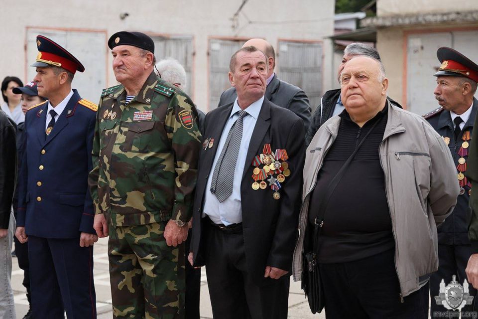 Подвиг героев – в сердце народа Подвиг героев – в сердце народа