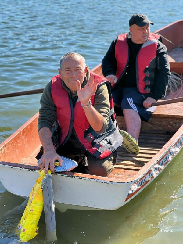 На столичном городском пляже прямо сейчас спасатели меряются силами в личном зачёте! На столичном городском пляже прямо сейчас спасатели меряются силами в личном зачёте!