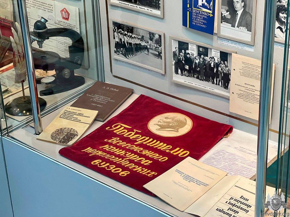 На пути к успеху. Курсанты и студенты Тираспольского юридического института МВД присутствовали 26 сентября на Первом Республиканском молодёжном форуме «Формула успеха», который проводят в ПГУ им.Т.Г.Шевченко 26 и 27 сентября На пути к успеху. Курсанты и студенты Тираспольского юридического института МВД присутствовали 26 сентября на Первом Республиканском молодёжном форуме «Формула успеха», который проводят в ПГУ им.Т.Г.Шевченко 26 и 27 сентября