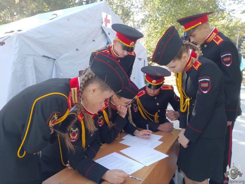 Лучший отряд ЮИД – 2025. Утром 26 сентября в Республиканском кадетском корпусе МВД ПМР торжественно стартовал финал Республиканского слёта «Юный инспектор движения Приднестровья – 2025» Лучший отряд ЮИД – 2025. Утром 26 сентября в Республиканском кадетском корпусе МВД ПМР торжественно стартовал финал Республиканского слёта «Юный инспектор движения Приднестровья – 2025»