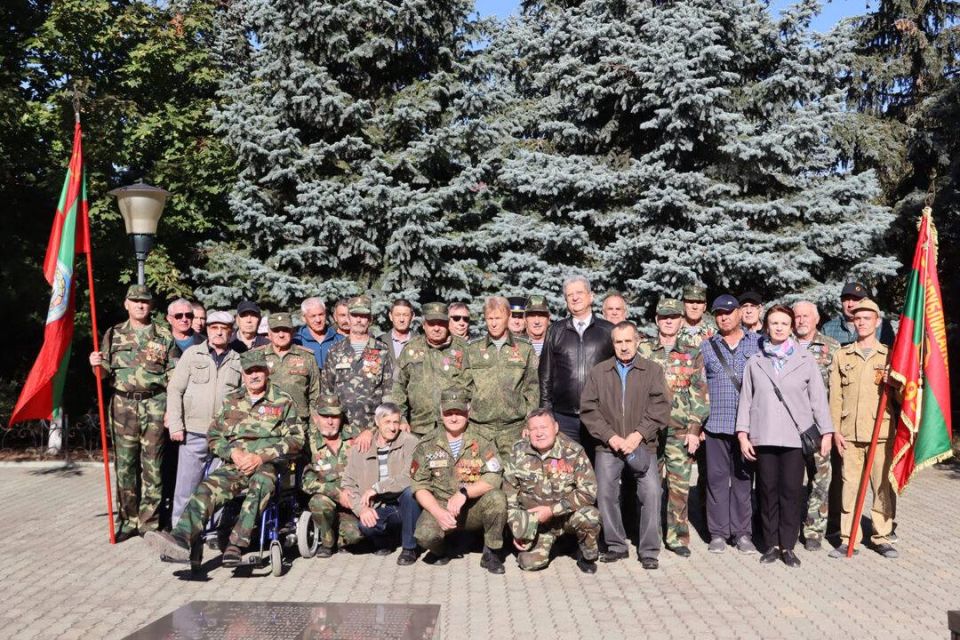 34 ГОДА НАЗАД БЫЛИ СОЗДАНЫ ПОДРАЗДЕЛЕНИЯ РЕСПУБЛИКАНСКОЙ ГВАРДИИ 34 ГОДА НАЗАД БЫЛИ СОЗДАНЫ ПОДРАЗДЕЛЕНИЯ РЕСПУБЛИКАНСКОЙ ГВАРДИИ