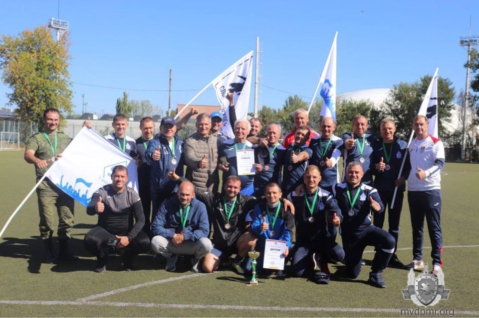 Финальный аккорд чемпионата ПМР по футболу среди ветеранов Финальный аккорд чемпионата ПМР по футболу среди ветеранов