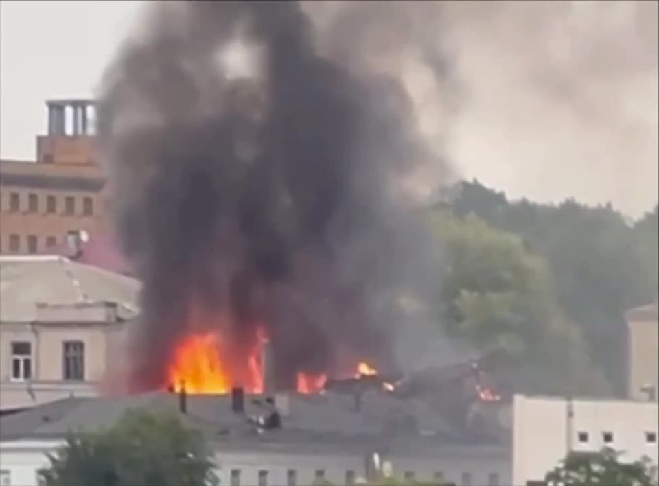 Сегодня был нанесён удар по колл-центрам мошенников в Днепре, сообщают СМИ