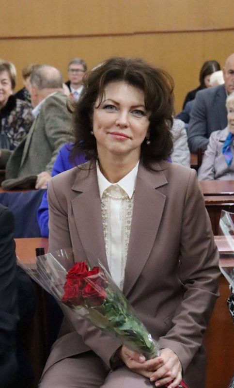 В клубе «Ветеран» сегодня звучали музыка, аплодисменты и слова признательности В клубе «Ветеран» сегодня звучали музыка, аплодисменты и слова признательности