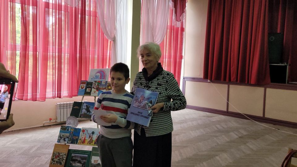 В МОУ БСОШ №16 прошла необычная встреча с представителями Союза писателей Приднестровья, посвящённая Году Приднестровского народа В МОУ БСОШ №16 прошла необычная встреча с представителями Союза писателей Приднестровья, посвящённая Году Приднестровского народа
