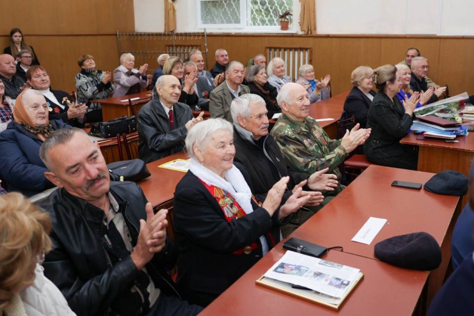ПРАЗДНИК СТАРШЕГО ПОКОЛЕНИЯ ПРАЗДНИК СТАРШЕГО ПОКОЛЕНИЯ