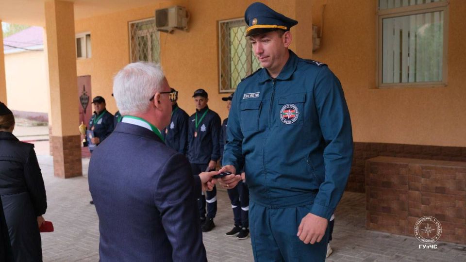 За достижения – награды!. В Министерстве внутренних дел чествовали призёров чемпионата ПМР по футболу За достижения – награды!. В Министерстве внутренних дел чествовали призёров чемпионата ПМР по футболу