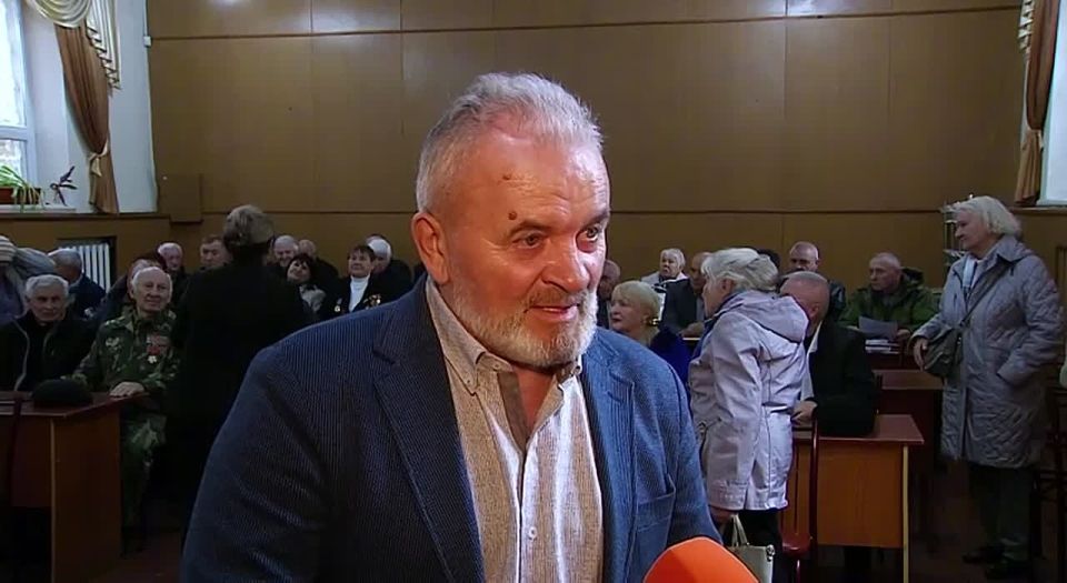 Международный день пожилых людей - это праздник тех, кто долго прожил, много видел и может передать свои знания и опыт молодому поколению, рассказал депутат Верховного Совета Игорь Буга:
