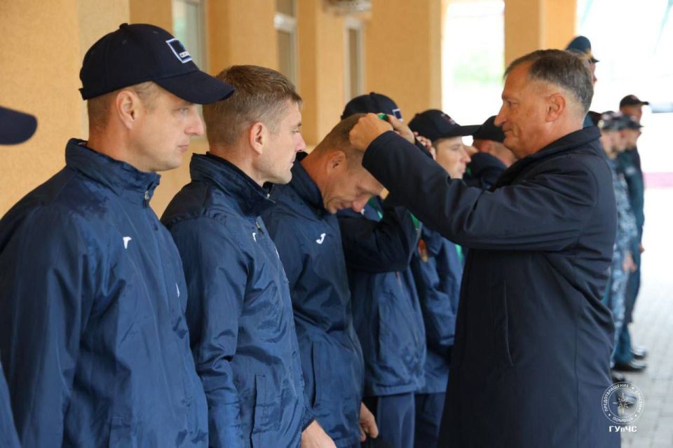 За достижения – награды!. В Министерстве внутренних дел чествовали призёров чемпионата ПМР по футболу За достижения – награды!. В Министерстве внутренних дел чествовали призёров чемпионата ПМР по футболу