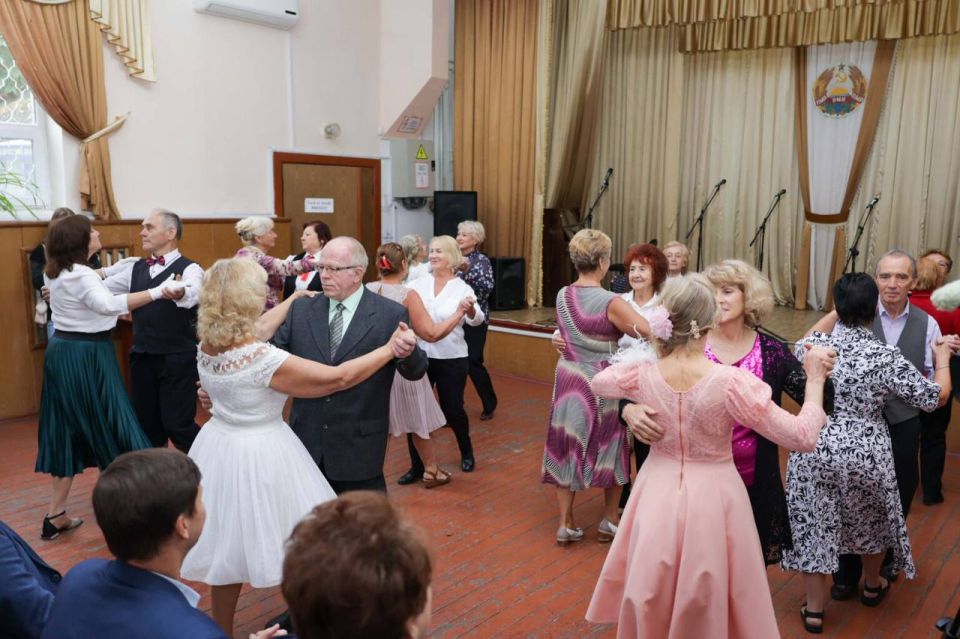 ПРАЗДНИК СТАРШЕГО ПОКОЛЕНИЯ ПРАЗДНИК СТАРШЕГО ПОКОЛЕНИЯ