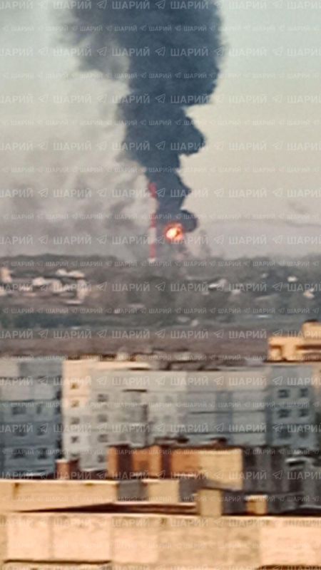 В Ярославле горит НПЗ В Ярославле горит НПЗ