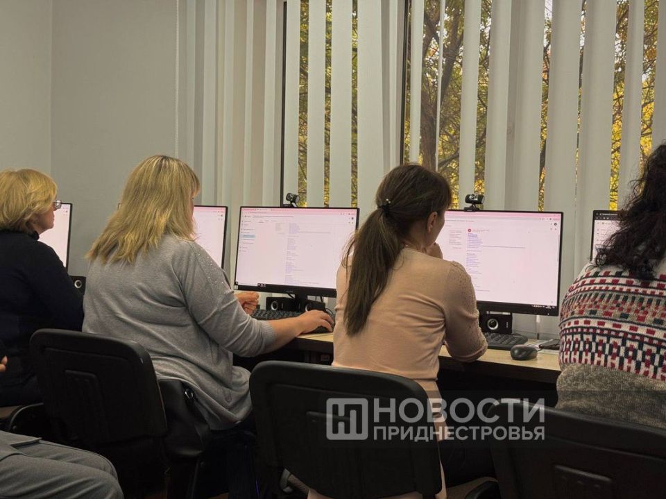 Курсы по обучению педагогов работе с искусственным интеллектом – такую услугу представил на конкурс «Приднестровское качество» Институт развития образования и повышения квалификации