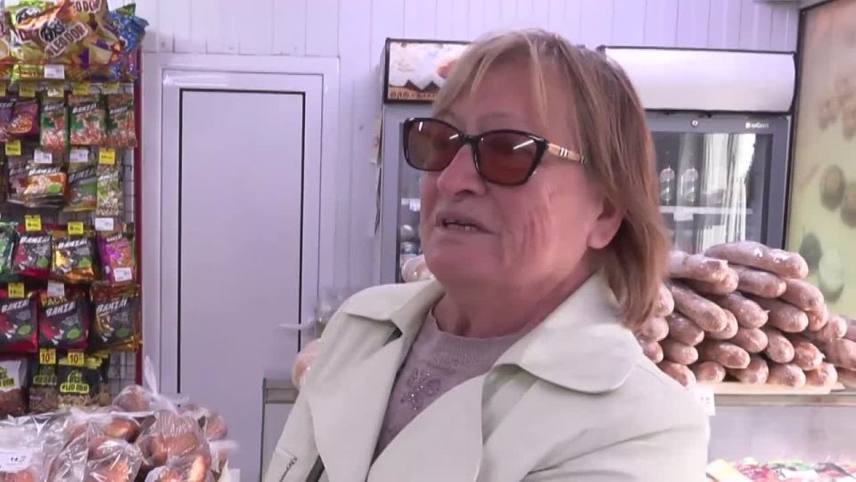 - «Ушки» нравятся очень, булочки с корицей и кексы с изюмом; -