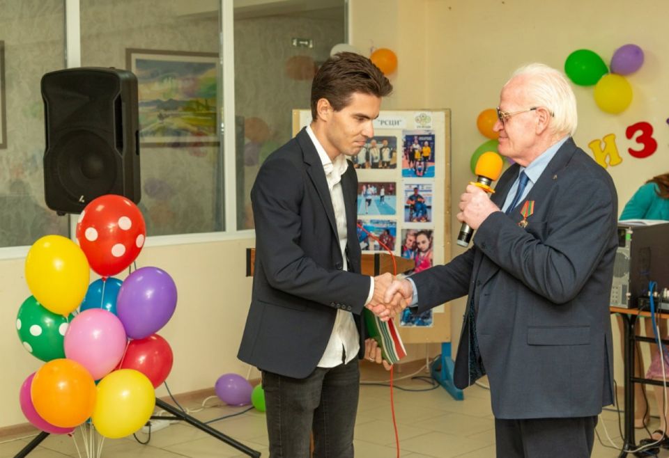 25 сентября в ГУ «Республиканский спортивный реабилитационно-восстановительный центр инвалидов» прошло торжественное вручение наград, приуроченное Дню работника физической культуры и спорта 25 сентября в ГУ «Республиканский спортивный реабилитационно-восстановительный центр инвалидов» прошло торжественное вручение наград, приуроченное Дню работника физической культуры и спорта