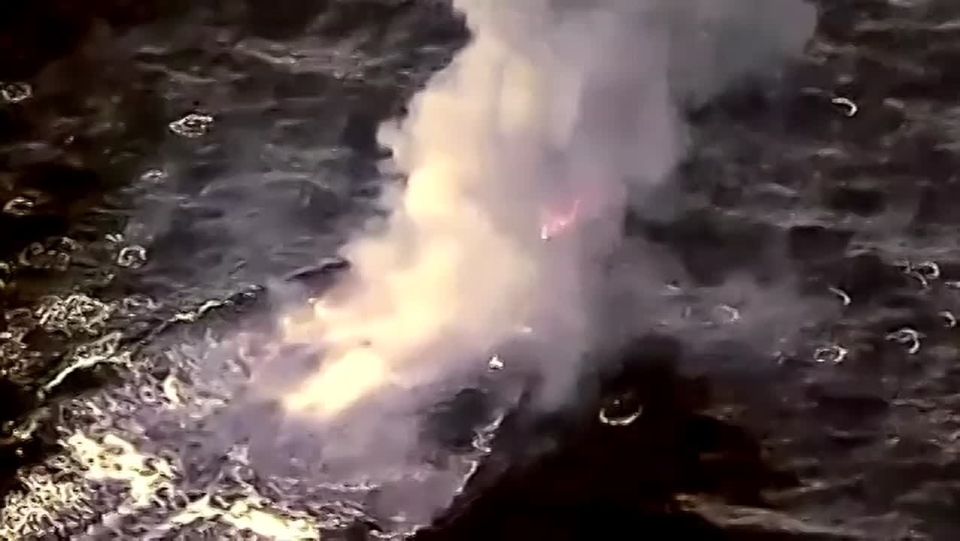 Американские бандиты в очередной раз уничтожили какую-то лодку с рыбаками у берегов Венесуэлы и заявили, что этот катер перевозил наркотики