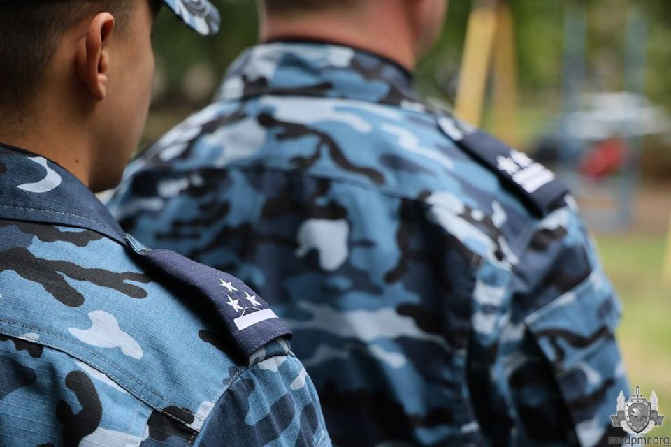 Легендарным сыщикам посвящается Легендарным сыщикам посвящается