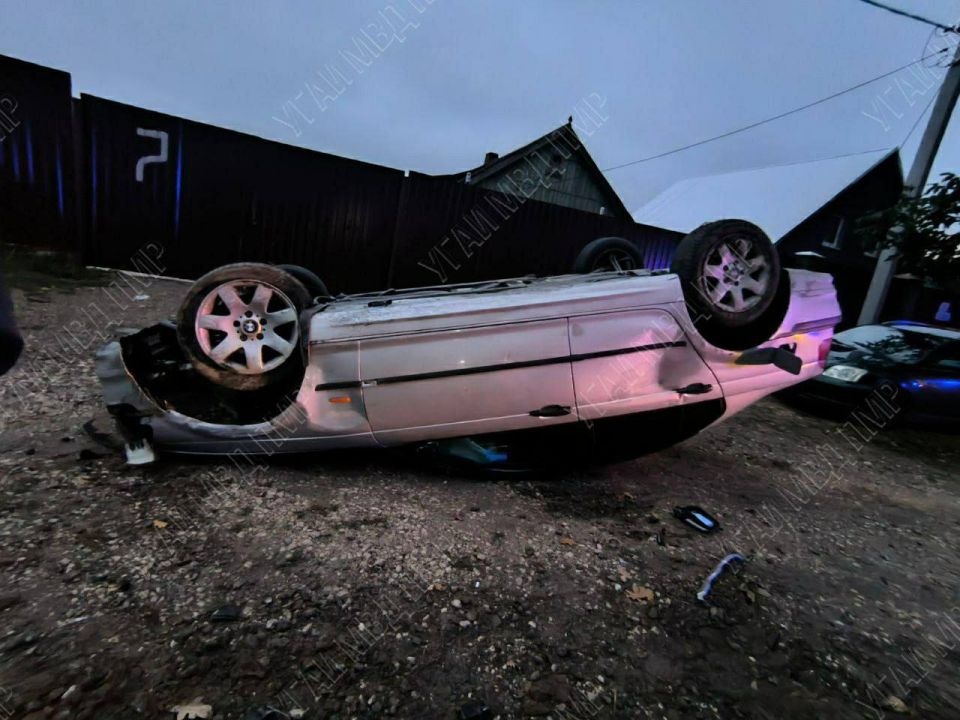 Уснул за рулём — перевернул машину Уснул за рулём — перевернул машину