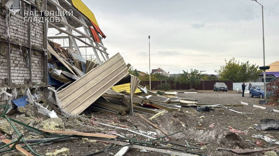 Террористы из ВСУ сегодня обстреляли посёлок Маслова Пристань в Шебекинском округе, погибло 3 человека и ещё 9 мирных жителя получили ранения Террористы из ВСУ сегодня обстреляли посёлок Маслова Пристань в Шебекинском округе, погибло 3 человека и ещё 9 мирных жителя получили ранения