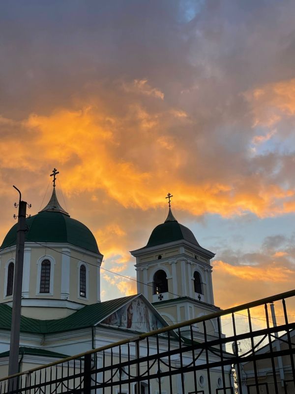 Мой город в объективе. Это лишь часть фотографий, которыми юные бендерчане поделились в рамках фотомарафона «Мой город в объективе» Мой город в объективе. Это лишь часть фотографий, которыми юные бендерчане поделились в рамках фотомарафона «Мой город в объективе»