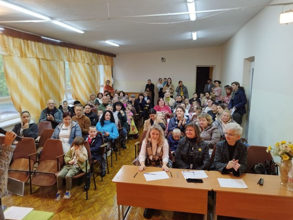 Сегодня в МОУ «БДДЮТ» на филиале «Буревестник» с самого утра звучали детские голоса — юные бендерчане принимали участие в муниципальном конкурсе чтецов «С любовью к городу – 2025» Сегодня в МОУ «БДДЮТ» на филиале «Буревестник» с самого утра звучали детские голоса — юные бендерчане принимали участие в муниципальном конкурсе чтецов «С любовью к городу – 2025»