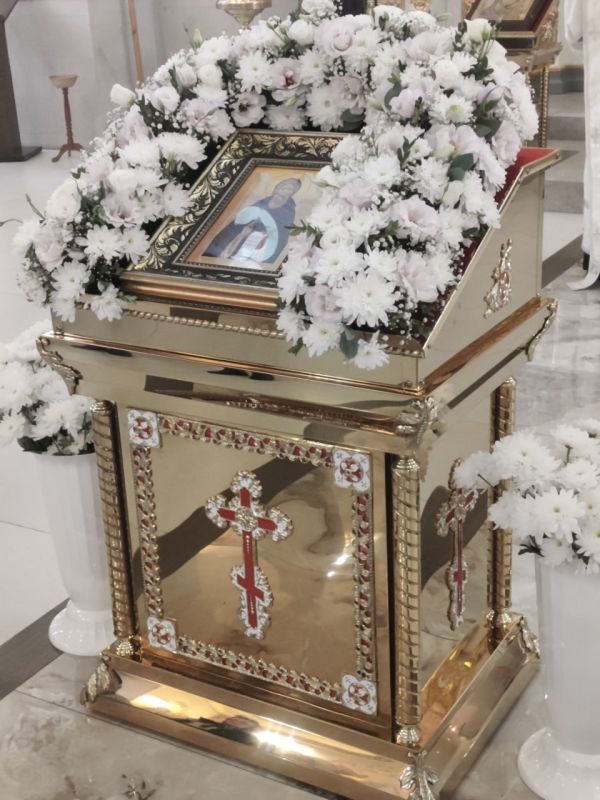 Божественная литургия прошла и в Александро-Невском храме Божественная литургия прошла и в Александро-Невском храме