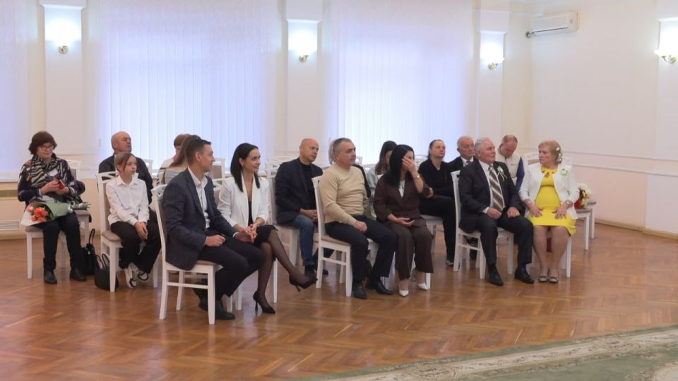 Семейные истории длиною в любовь Семейные истории длиною в любовь