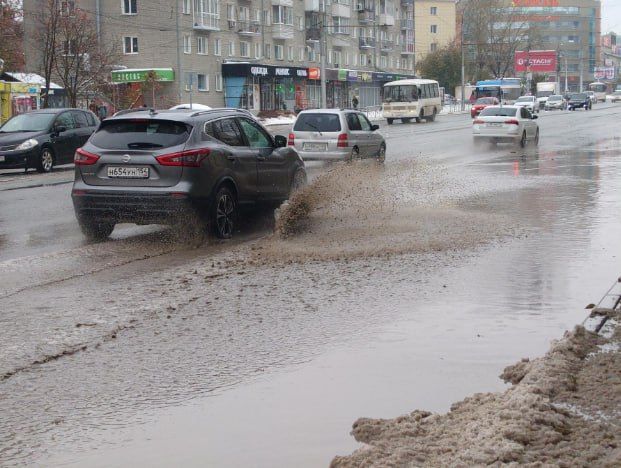 Утром снежные заносы, к обеду лужи – таким выдался октябрь в Сибири Утром снежные заносы, к обеду лужи – таким выдался октябрь в Сибири