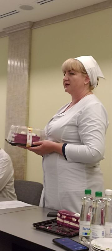 Тираспольский хлебокомбинат представил на конкурс «Приднестровское качество» новый бисквитный торт «Лесная ягода», пряник ржаной глазированный, а также уже полюбившийся покупателям хлеб «Юбилейный» Тираспольский хлебокомбинат представил на конкурс «Приднестровское качество» новый бисквитный торт «Лесная ягода», пряник ржаной глазированный, а также уже полюбившийся покупателям хлеб «Юбилейный»