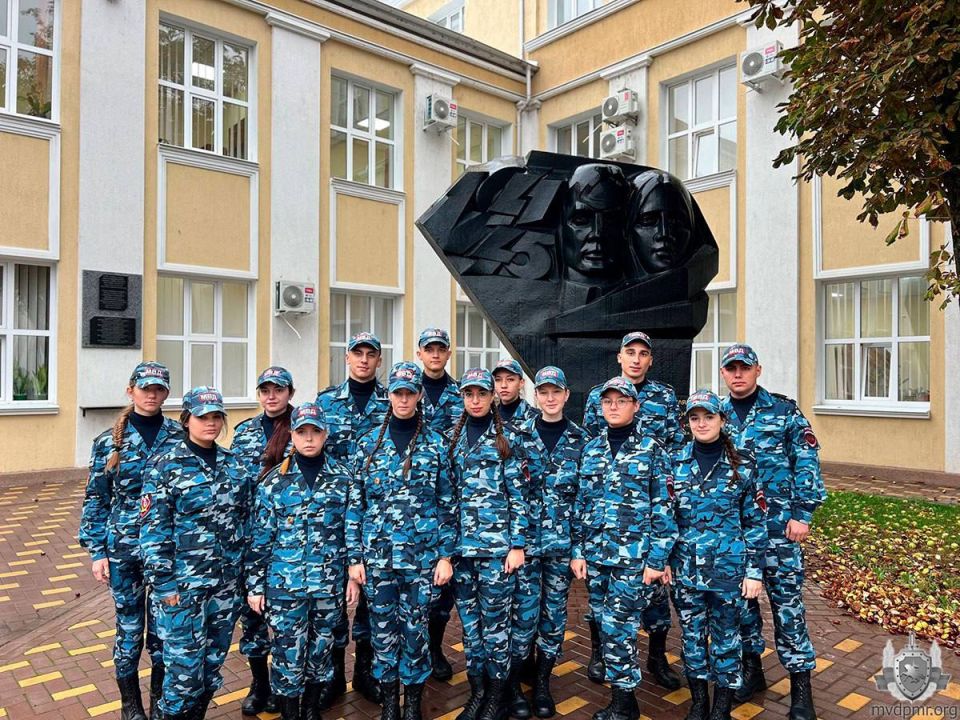 Актуальный разговор. 9 октября преподаватели и курсанты Тираспольского юридического института МВД ПМР приняли активное участие в православной XXVIII Республиканской научно-просветительской конференции «Покровские чтения» Актуальный разговор. 9 октября преподаватели и курсанты Тираспольского юридического института МВД ПМР приняли активное участие в православной XXVIII Республиканской научно-просветительской конференции «Покровские чтения»