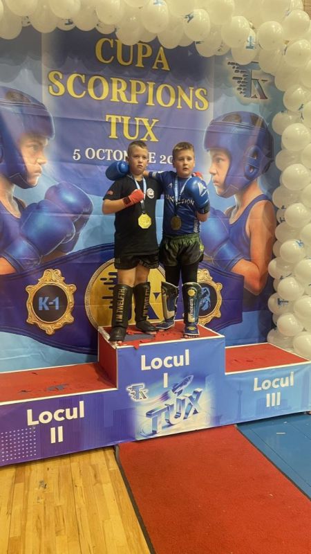 Приднестровские кикбоксеры удачно выступили на международном турнире в Румынии Приднестровские кикбоксеры удачно выступили на международном турнире в Румынии