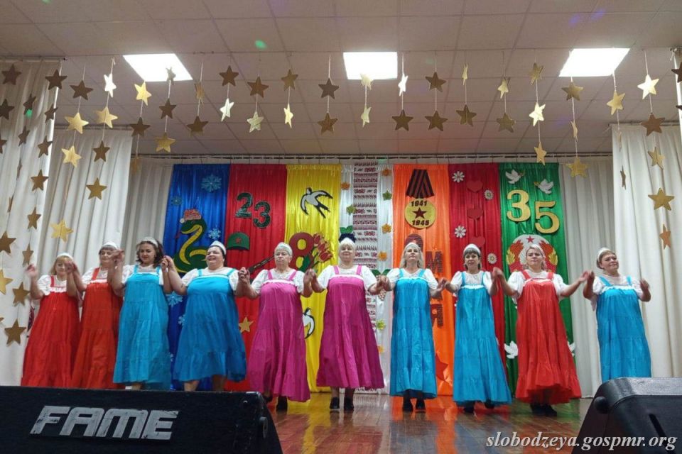 В Доме культуры села Владимировка 9 октября прошёл праздничный концерт, посвящённый Храмовому дню В Доме культуры села Владимировка 9 октября прошёл праздничный концерт, посвящённый Храмовому дню