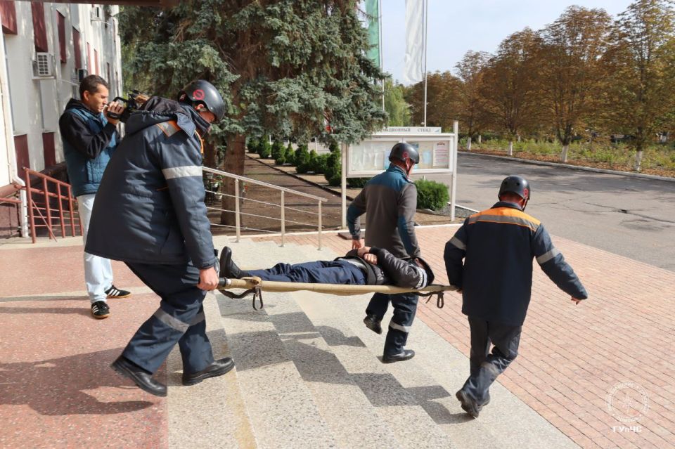 Без паники: сирены и спецтехника сегодня в Слободзее – это учения на случай землетрясения Без паники: сирены и спецтехника сегодня в Слободзее – это учения на случай землетрясения