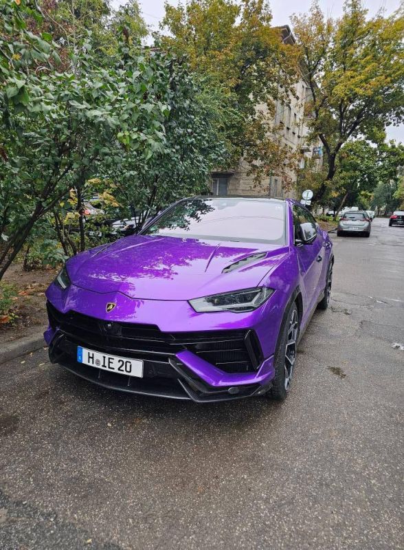 Авария на сотни тысяч евро: Lamborghini Urus попал в ДТП в Кишиневе Авария на сотни тысяч евро: Lamborghini Urus попал в ДТП в Кишиневе
