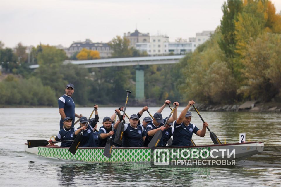 Регата по гребле на лодках класса «дракон» проходит в Тирасполе Регата по гребле на лодках класса «дракон» проходит в Тирасполе