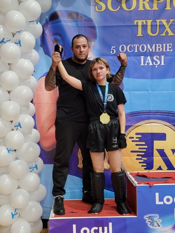 Приднестровские кикбоксеры удачно выступили на международном турнире в Румынии Приднестровские кикбоксеры удачно выступили на международном турнире в Румынии