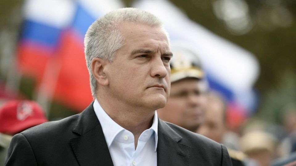 БПЛА атаковал нефтебазу в Феодосии, есть возгорание, пострадавших на данный момент нет, ПВО сбила более 20 беспилотников, — глава Крыма Аксенов