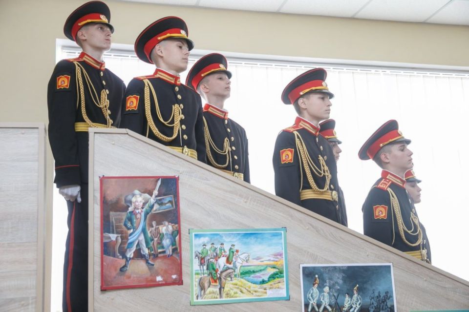 Президент Вадим Красносельский посетил экспозицию, посвященную основателю Тирасполя Александру Суворову Президент Вадим Красносельский посетил экспозицию, посвященную основателю Тирасполя Александру Суворову