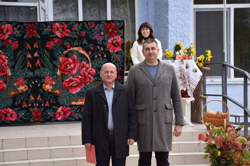 Праздник, объединяющий поколения Праздник, объединяющий поколения