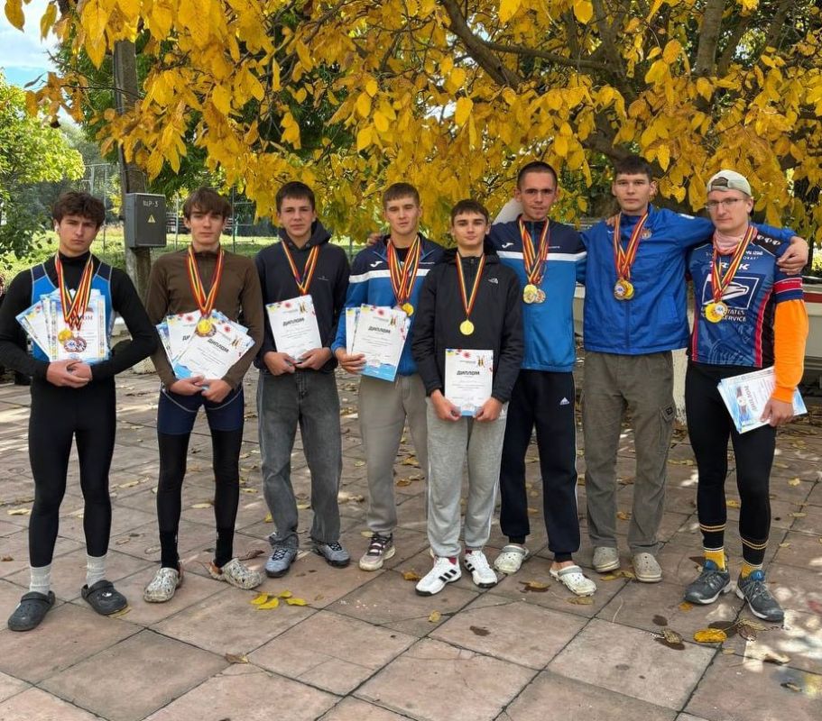 Все классы академических лодок вышли на днестровскую воду Все классы академических лодок вышли на днестровскую воду