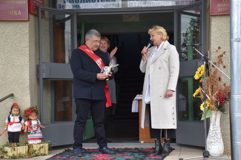 Праздник, объединяющий поколения Праздник, объединяющий поколения