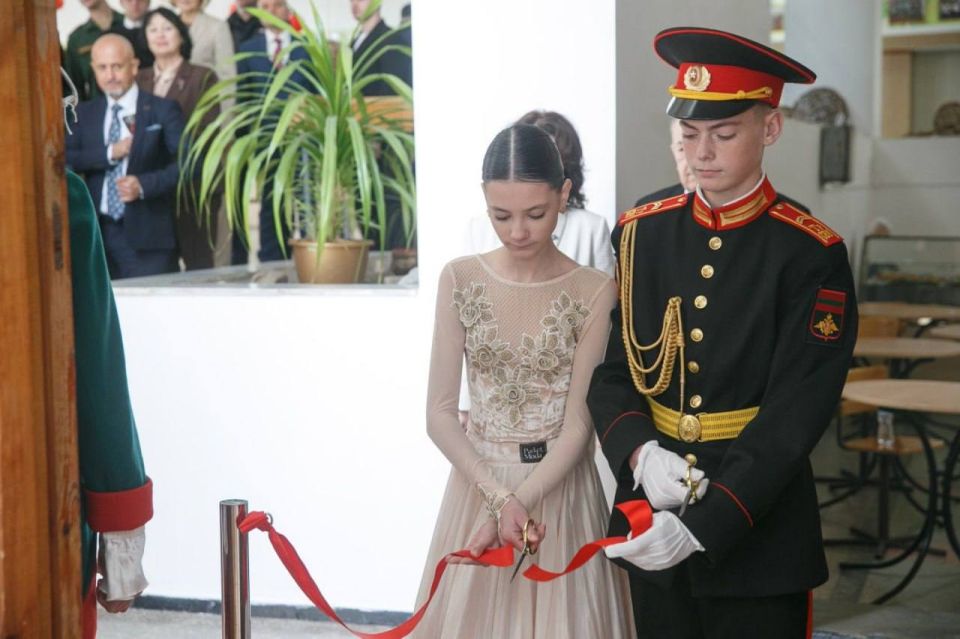 В Тирасполе открыли музей Суворова — Президент передал в дар саблю В Тирасполе открыли музей Суворова — Президент передал в дар саблю