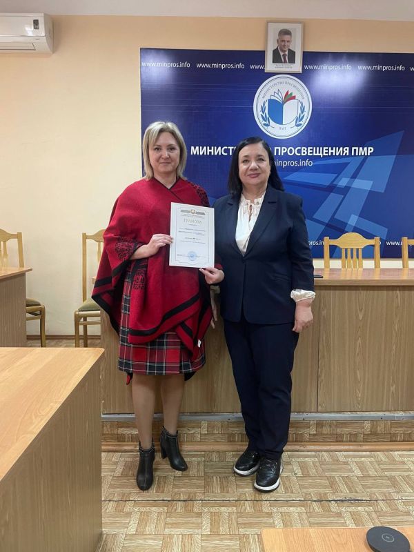 Сотрудники Минпросвещения, ИРОиПК и ЦЭКО приняли участие в исторической викторине Сотрудники Минпросвещения, ИРОиПК и ЦЭКО приняли участие в исторической викторине