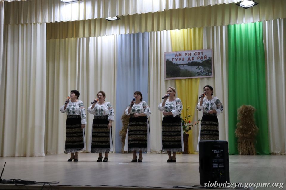 Коротное отметило Храмовый праздник и 100-летие сельского Совета Коротное отметило Храмовый праздник и 100-летие сельского Совета